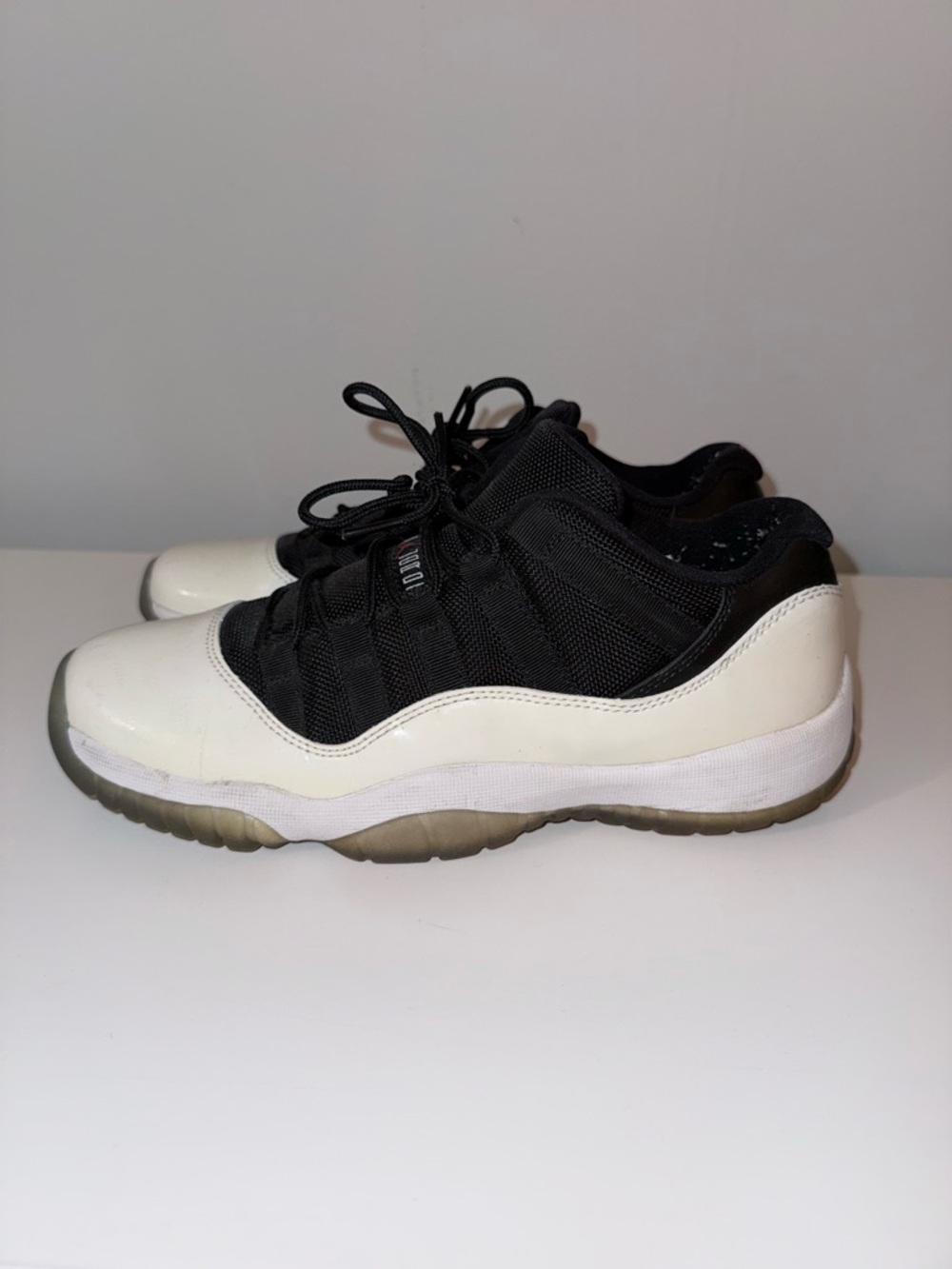Jordan Retro 11 Low GS Sz7
